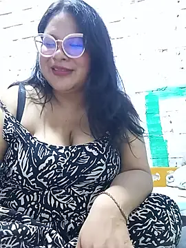 Snapshot of celeste122595 chatting on July 8, 3:11 am celeste122595 online show from July 8, 3:11 am