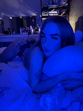 Ellieskyyee1 online show from November 16, 1:22 am