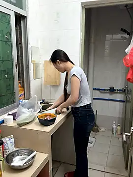 aaaaawhate online show from January 10, 11:01 am