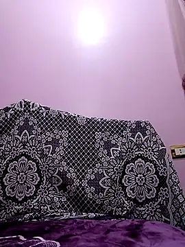 SandyAmr online show from October 28, 7:23 am