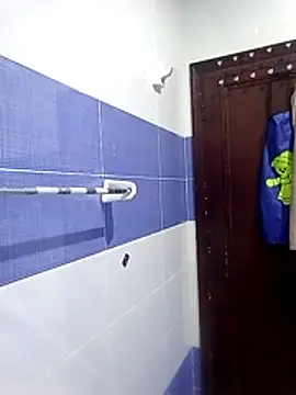 SandyAmr online show from November 5, 7:30 am