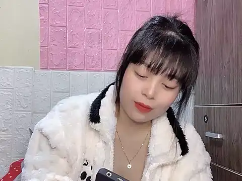 Butterfly kee online show from November 29, 2:53 pm