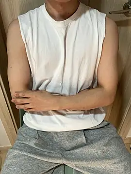 Snapshot of jihoooon_00 chatting on February 27, 1:11 pm jihoooon 00 online show from February 27, 1:11 pm