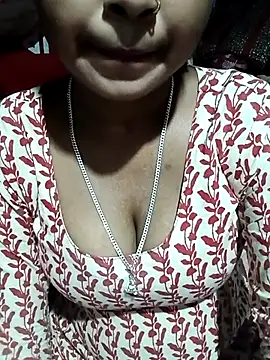 Snapshot of Hot-joyaa chatting on November 10, 8:02 am Hot-joyaa online show from November 10, 8:02 am