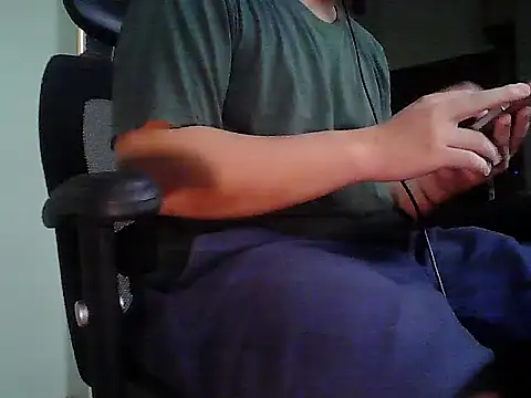 ChubOnTheInternet online show from April 11, 3:27 pm