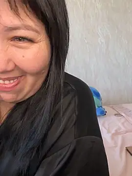 Love  Mom online show from November 14, 5:50 am