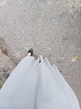 Snapshot of Mina-02 chatting on October 25, 8:22 am Mina-02 online show from October 25, 8:22 am