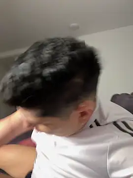 Snapshot of gabriel_2710 chatting on November 2, 6:27 am gabriel 2710 online show from November 2, 6:27 am