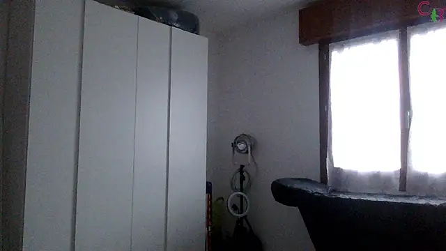 Cassy-Bloom online show from October 31, 2:18 pm