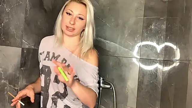 DiaVolperi online show from October 21, 11:00 am