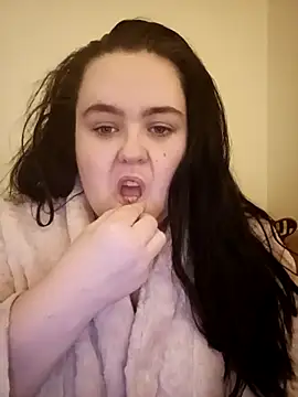 Snapshot of Maya_29x chatting on December 14, 7:29 pm Maya 29x online show from December 14, 7:29 pm