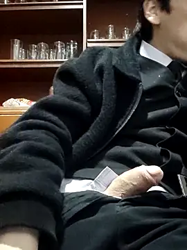 Carriata larry online show from November 15, 3:15 am