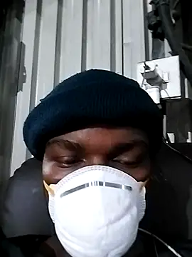 loVbRo1 online show from November 13, 7:02 pm