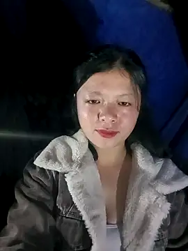 lisa-bae00 online show from November 14, 10:29 pm