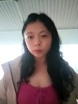 lisa-bae00 online show from December 3, 11:58 pm