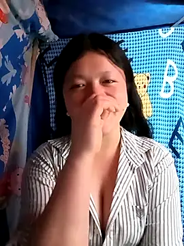 lisa-bae00 online show from February 28, 12:28 pm