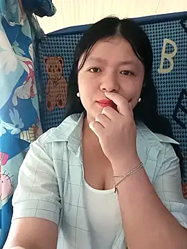 lisa-bae00 online show from April 5, 1:14 am