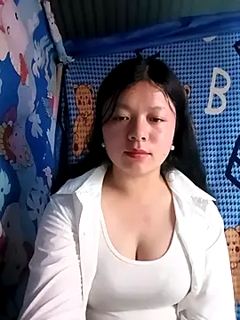 lisa-bae00 online show from April 20, 12:41 pm