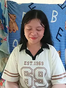 lisa-bae00 online show from June 8, 12:47 am