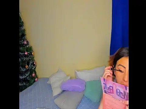 astredad2025 online show from January 6, 3:43 am