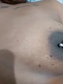 Snapshot of Jennyy31 chatting on October 23, 12:10 am Jennyy31 online show from October 23, 12:10 am