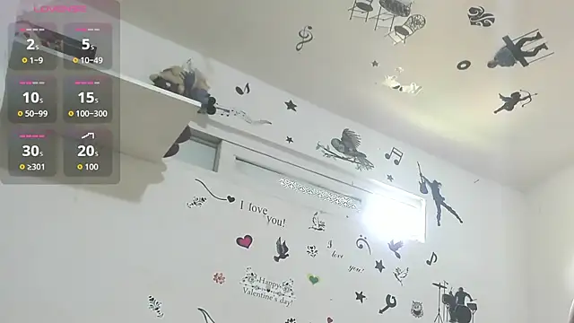 YAILIN 04 online show from March 17, 5:49 pm