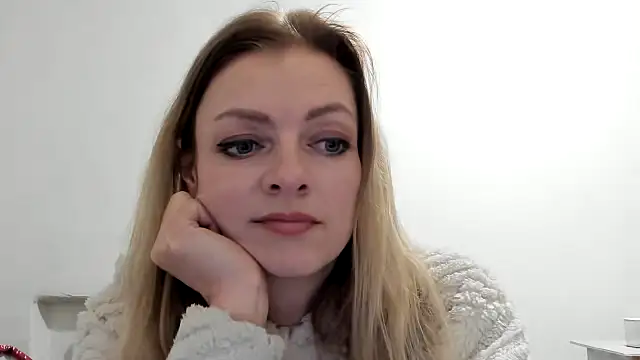 Salionne online show from March 13, 6:14 pm