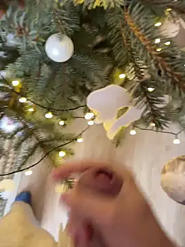 Snapshot of iCum_uCum chatting on December 16, 12:43 pm iCum uCum online show from December 16, 12:43 pm