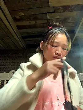 Snapshot of sowbibi chatting on October 21, 12:17 pm sowbibi online show from October 21, 12:17 pm