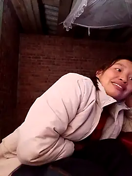 Snapshot of sowbibi chatting on November 12, 1:11 pm sowbibi online show from November 12, 1:11 pm