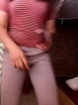 Snapshot of sowbibi chatting on December 3, 12:47 pm sowbibi online show from December 3, 12:47 pm