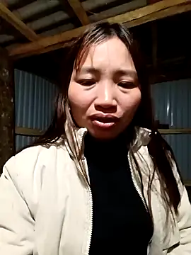 Snapshot of sowbibi chatting on December 14, 12:10 pm sowbibi online show from December 14, 12:10 pm