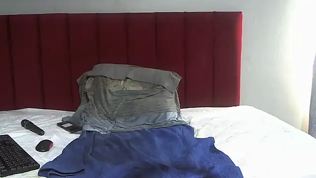 boldiva89 online show from April 16, 7:09 am