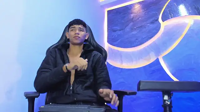 Sex Boy 33  online show from November 26, 6:03 am