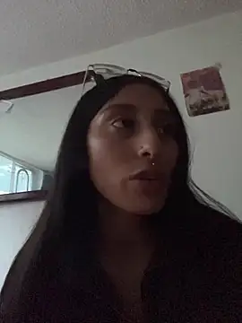 Violeet-Smith online show from November 21, 9:02 pm