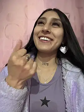 Violeet-Smith online show from April 21, 2:51 am