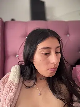 Violeet-Smith online show from April 21, 5:17 pm