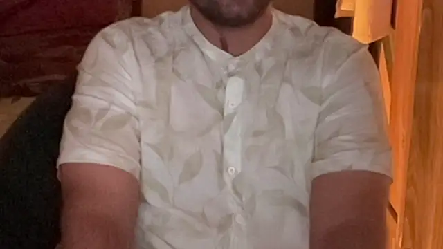 Snapshot of MakeMeAwareAah chatting on October 22, 3:45 pm MakeMeAwareAah online show from October 22, 3:45 pm