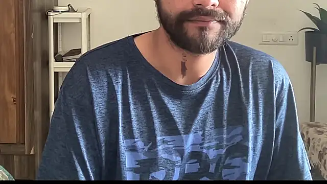 Snapshot of MakeMeAwareAah chatting on November 30, 5:55 am MakeMeAwareAah online show from November 30, 5:55 am