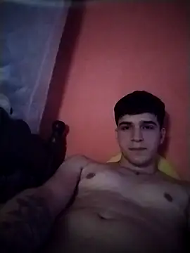 Snapshot of Danii2005 chatting on October 28, 6:43 pm Danii2005 online show from October 28, 6:43 pm