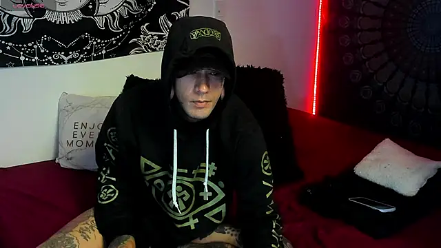 cleoo jhonny online show from November 10, 2:10 am