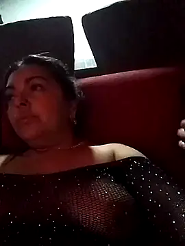 Snapshot of Luchyfeet chatting on June 7, 3:32 am Luchyfeet online show from June 7, 3:32 am
