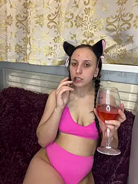 Kylie Murr online show from April 17, 6:55 pm