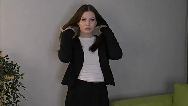 Snapshot of LonnaSkar chatting on October 30, 7:58 pm LonnaSkar online show from October 30, 7:58 pm