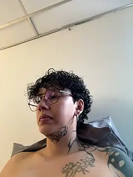 Abby Evanns1 online show from February 26, 1:43 pm