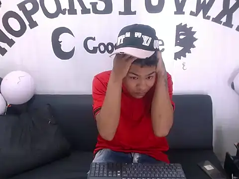 Yordi Alpha online show from October 28, 12:30 pm