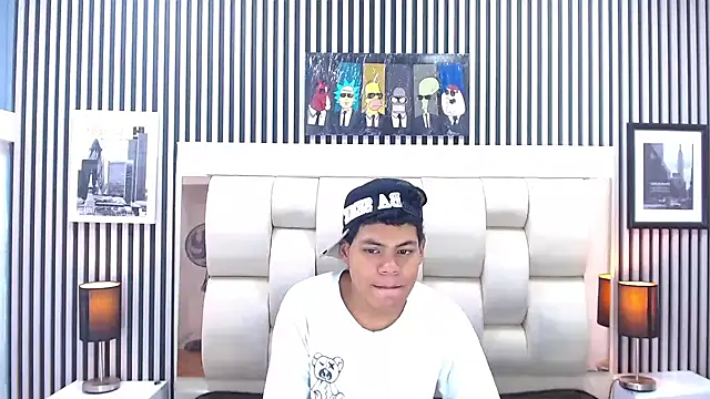 Yordi Alpha online show from November 6, 12:50 pm