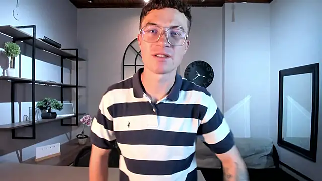 Lil James online show from April 22, 7:59 pm