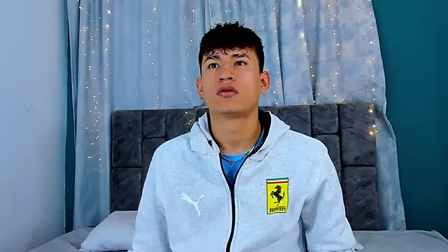 Snapshot of Nicolas_Torres_ chatting on December 14, 3:56 am Nicolas Torres online show from December 14, 3:56 am