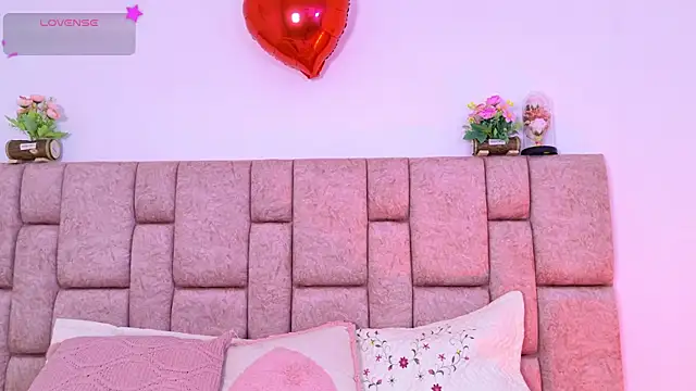 Karina Wong online show from October 22, 7:57 pm